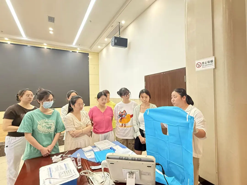 我院开展PICC及中长导管置管、维护流程专项实操培训